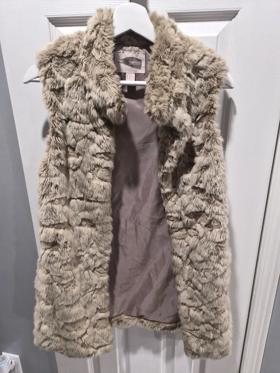 Forever 21 Faux Fur Vest - XS
