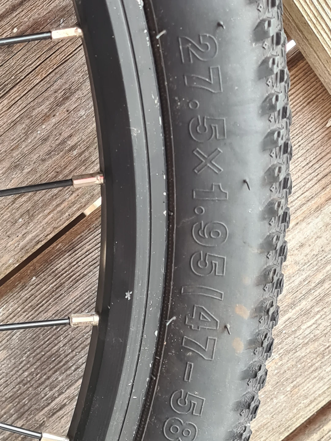 27.5" x 1.95" Bike Wheel - photo 2