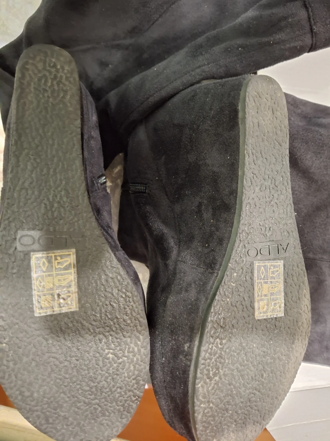 ALDO REAL-12 Black Wedge Boots - Size 9 - photo 2
