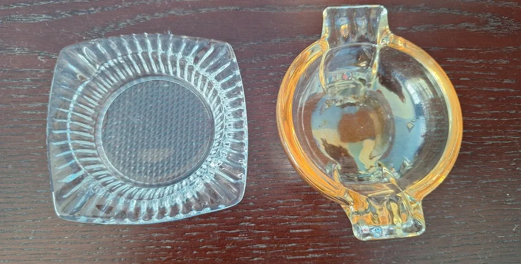 Vintage Glass Ashtrays - Set of 5 image indicator(5)