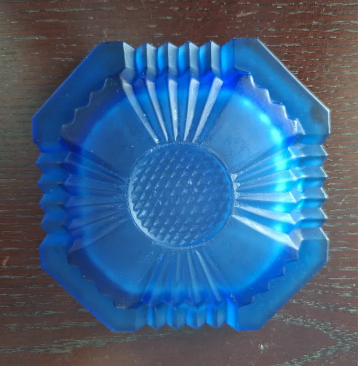 Vintage Glass Ashtrays - Set of 5 image indicator(7)