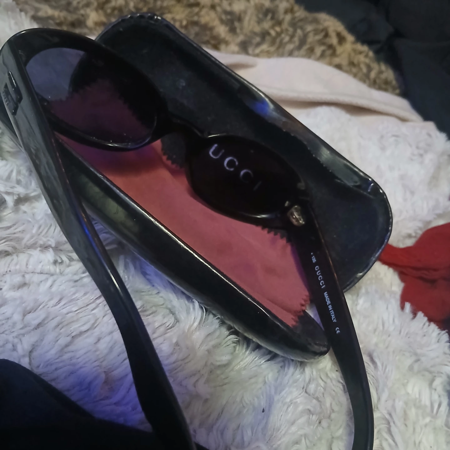 Gucci Sunglasses with Case - photo 2