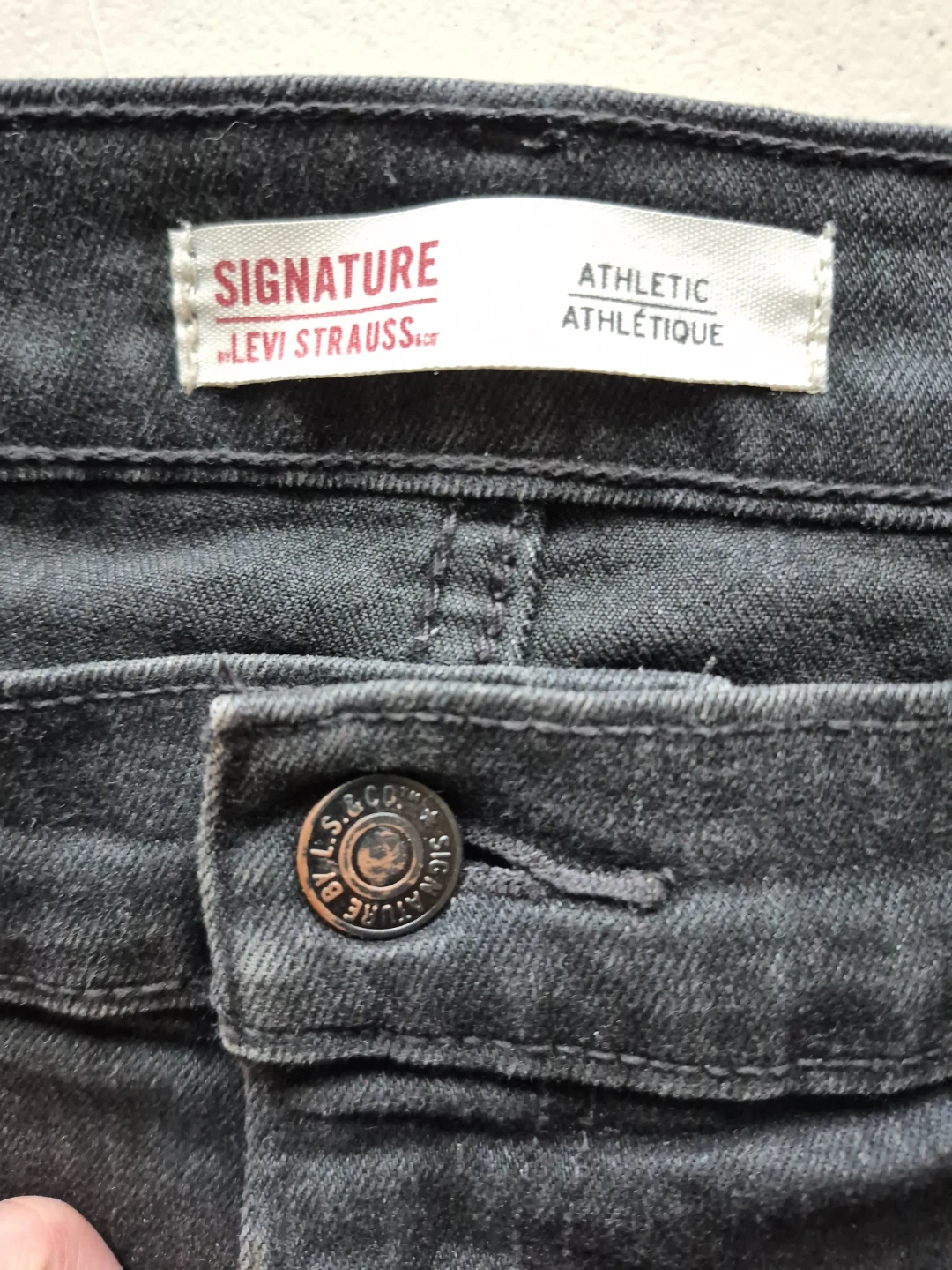 Signature Levi Strauss Athletic Fit Jeans Size - 42 - photo 5