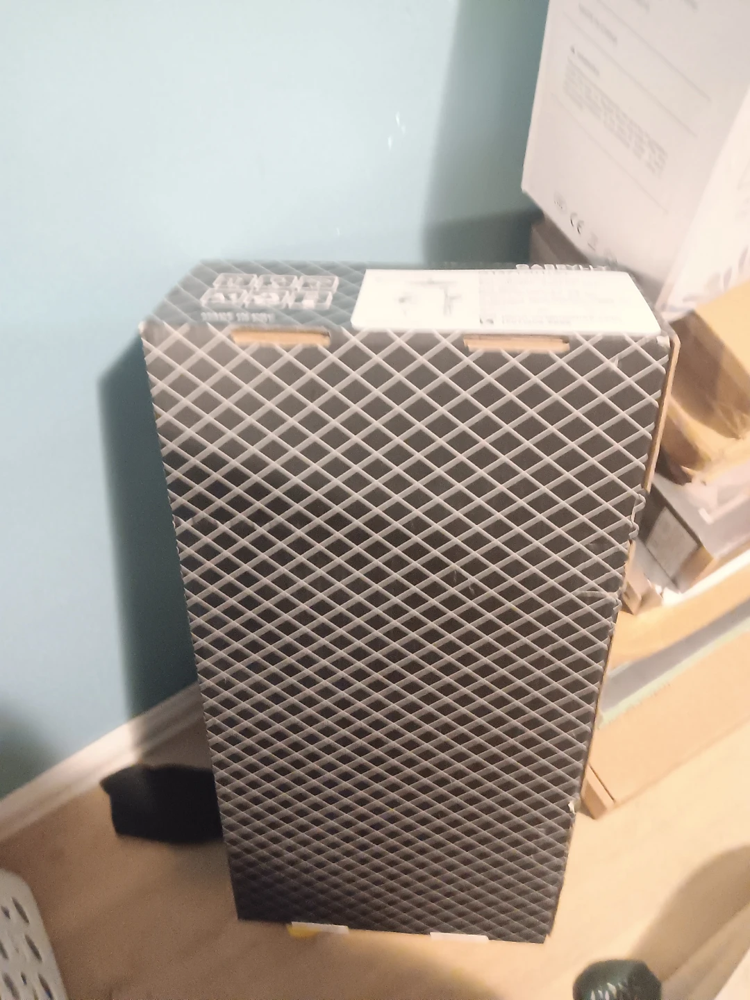 GABRILLY Wall-Mounted Shower Set - New in Box!