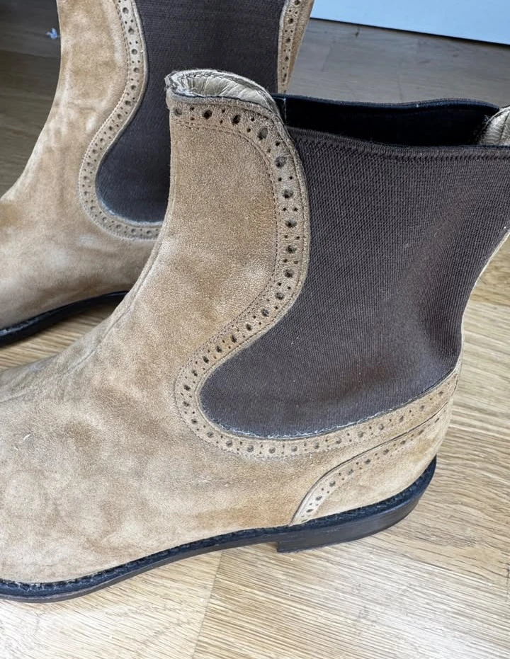 Dolce and gabbana Suede Chelsea Boots - photo 5