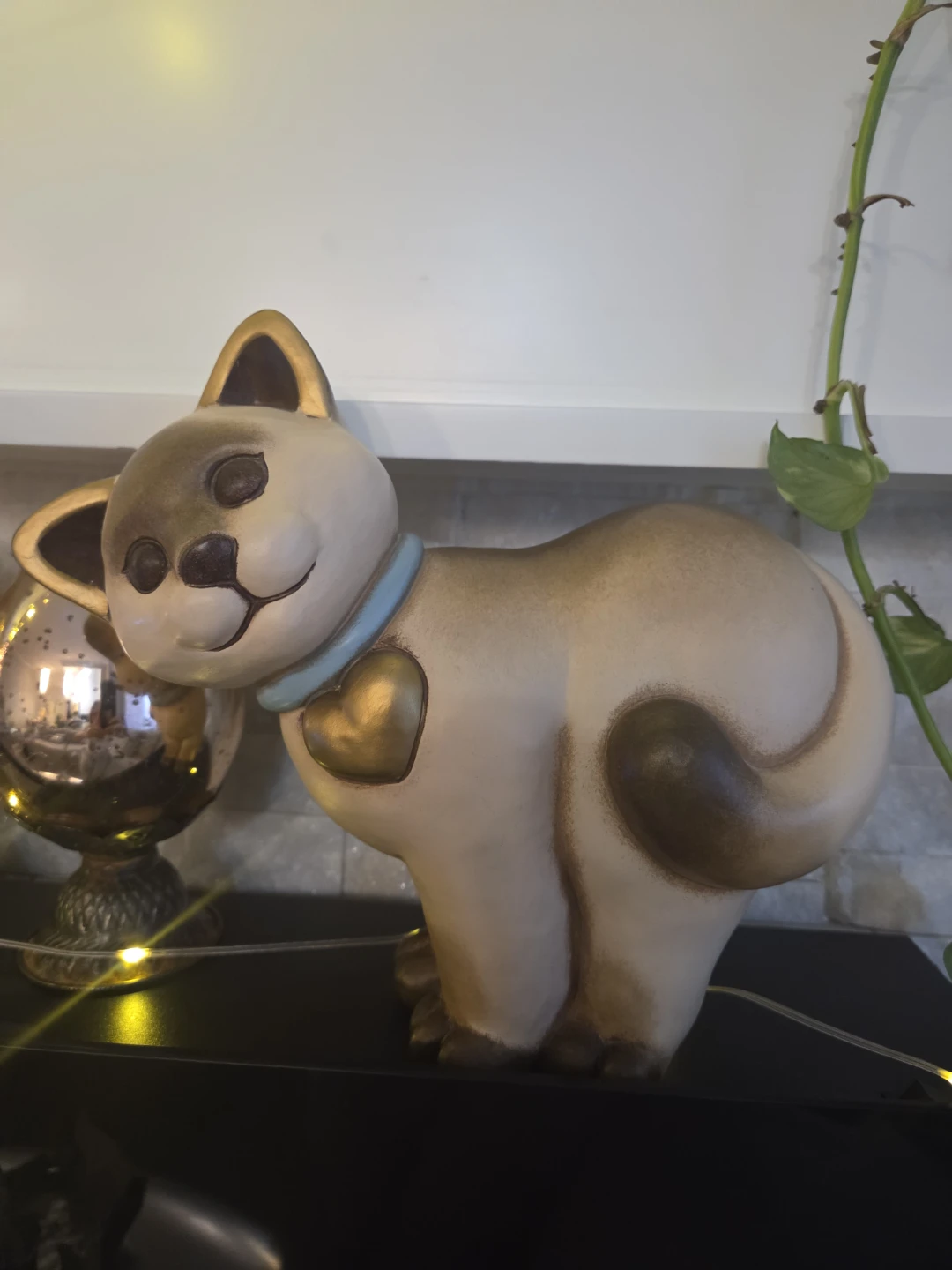 THUN Cat Figurine