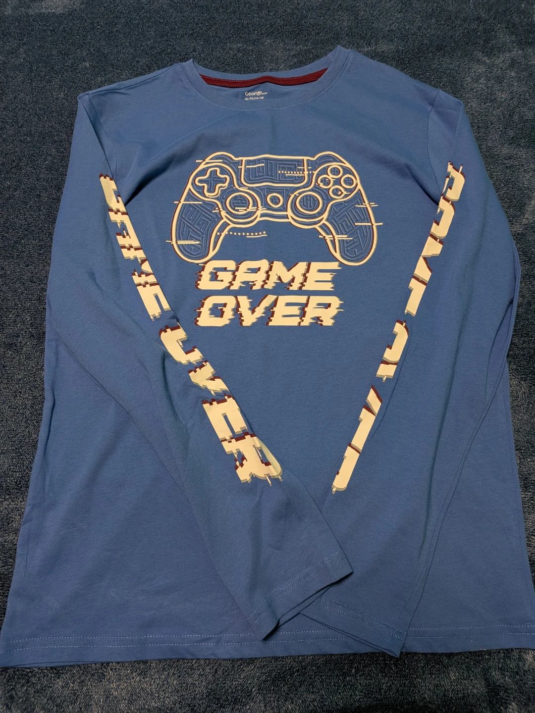 Perfect Christmas gift: Package of 3 youth XL long sleeve shirts - photo 3