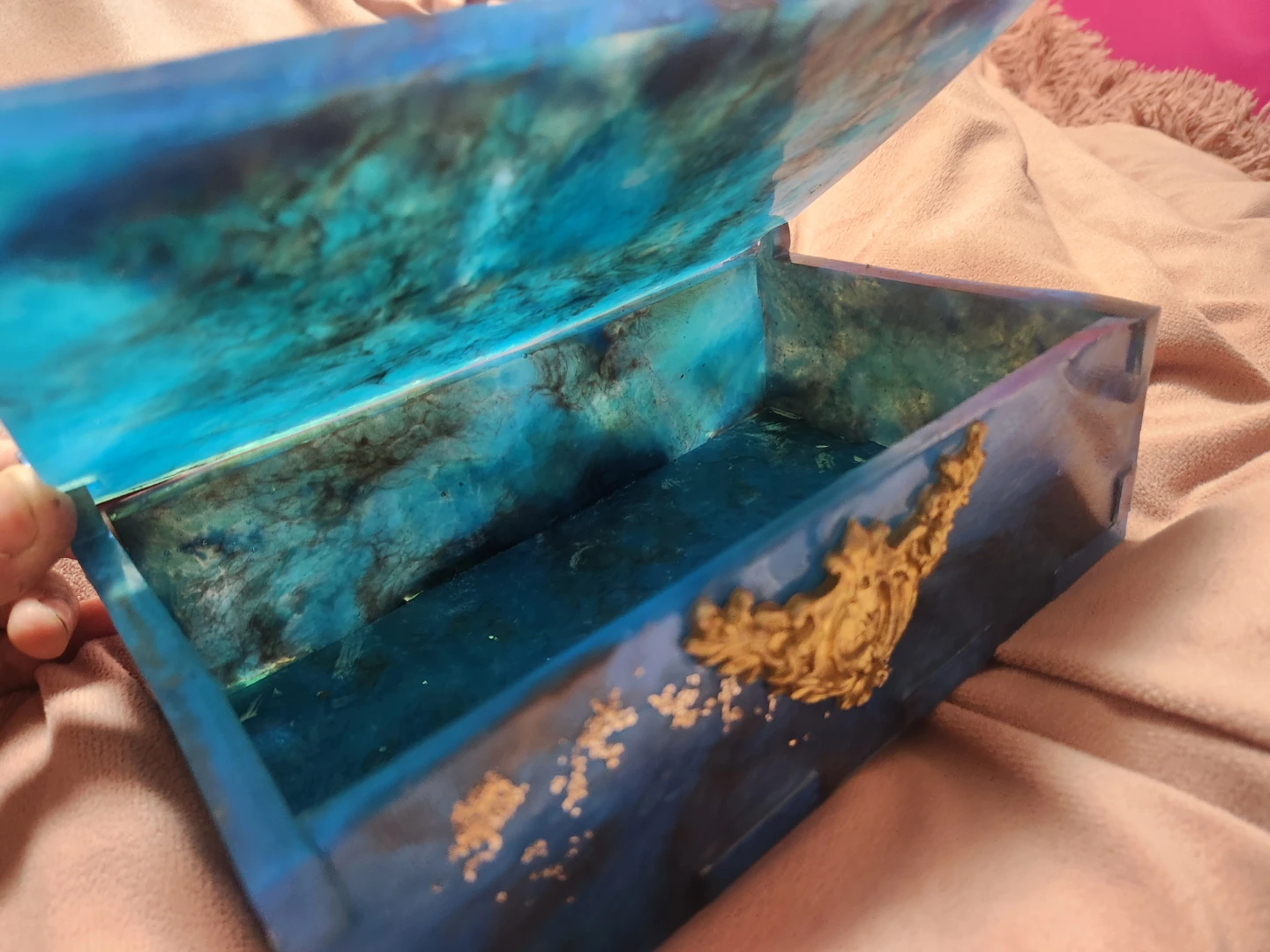 Handmade Resin Jewelry Box - photo 2
