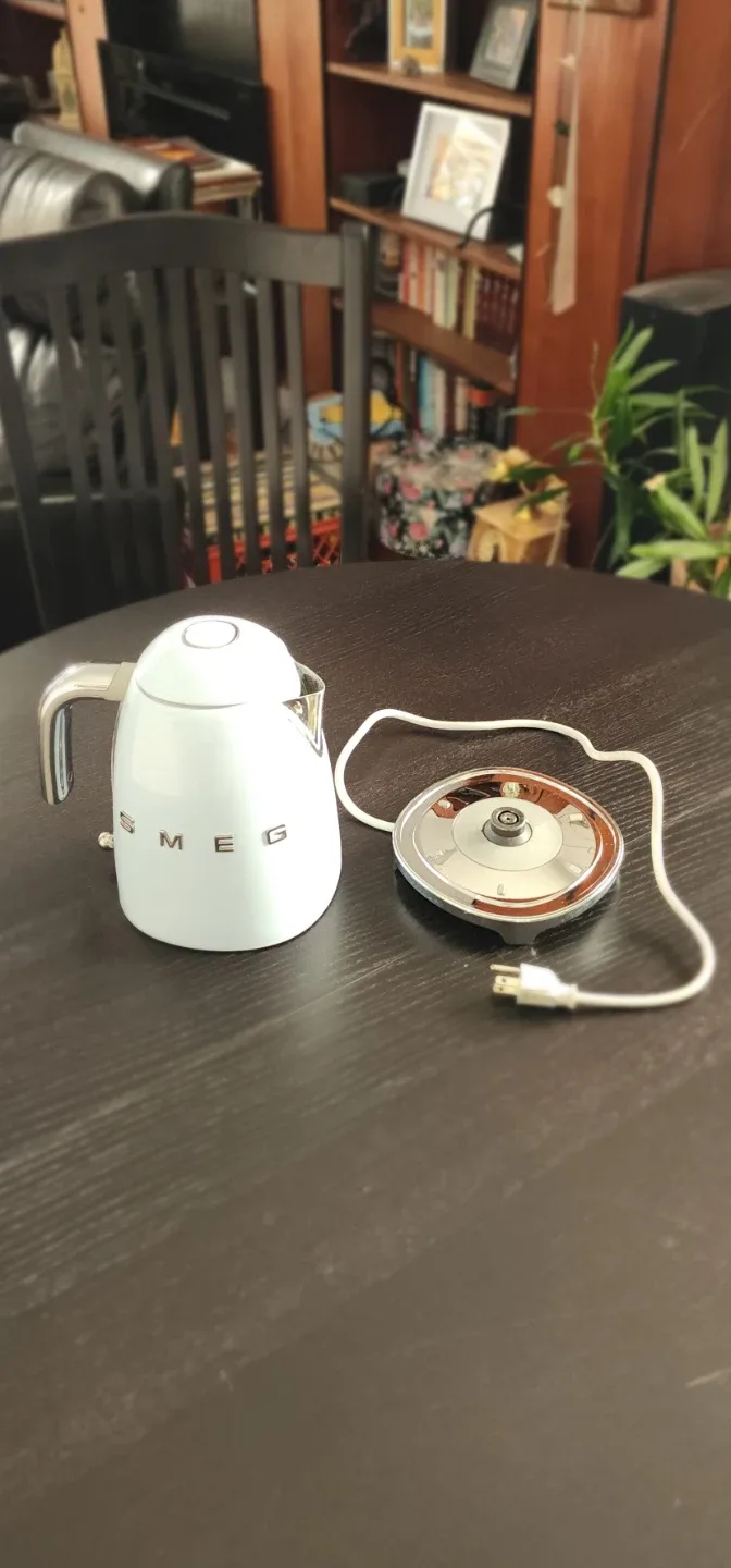 Smeg Mini Kettle - Pastel Blue
