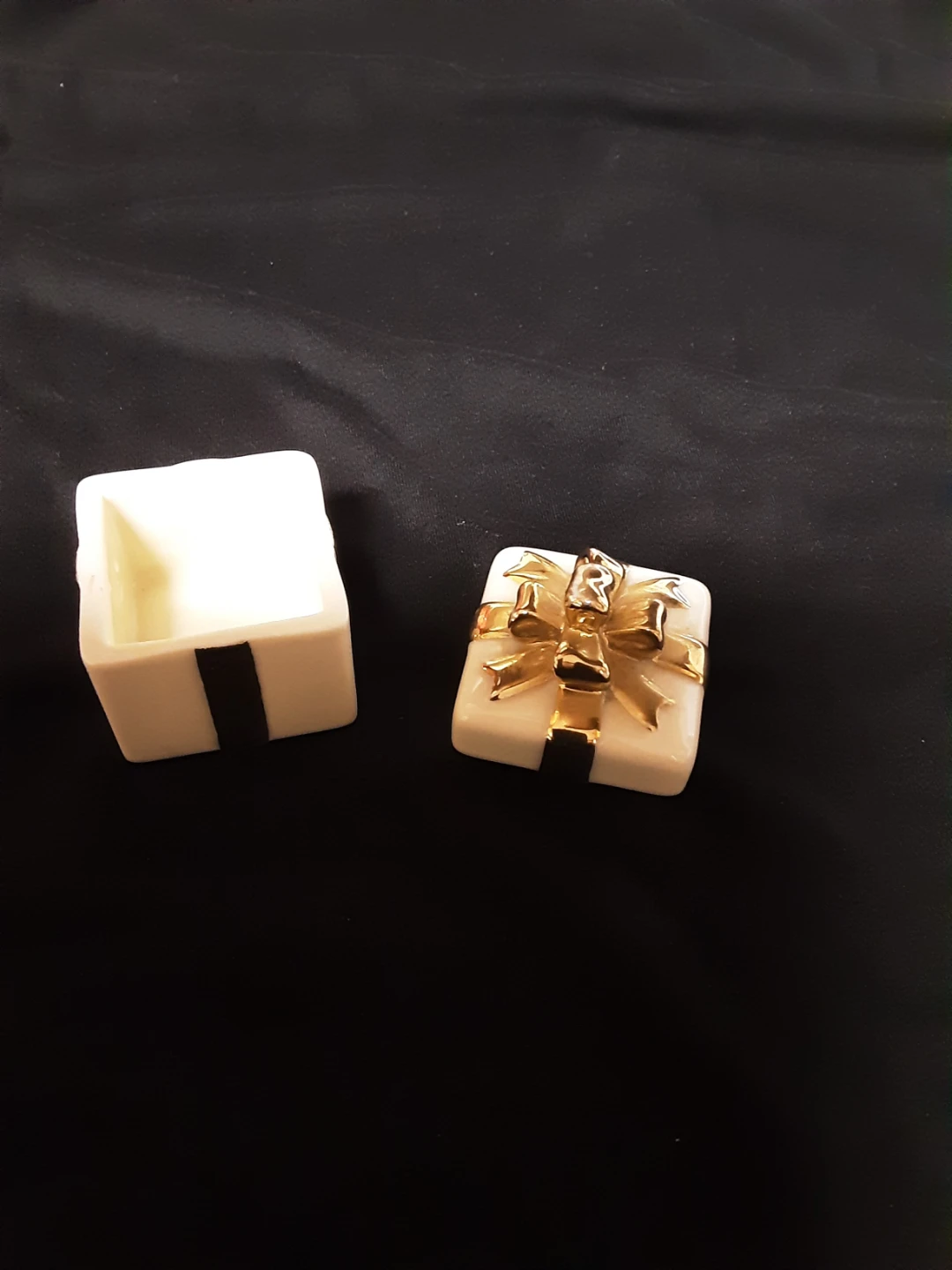 Lenox Handcrafted Gift Box Trinket Box - photo 2