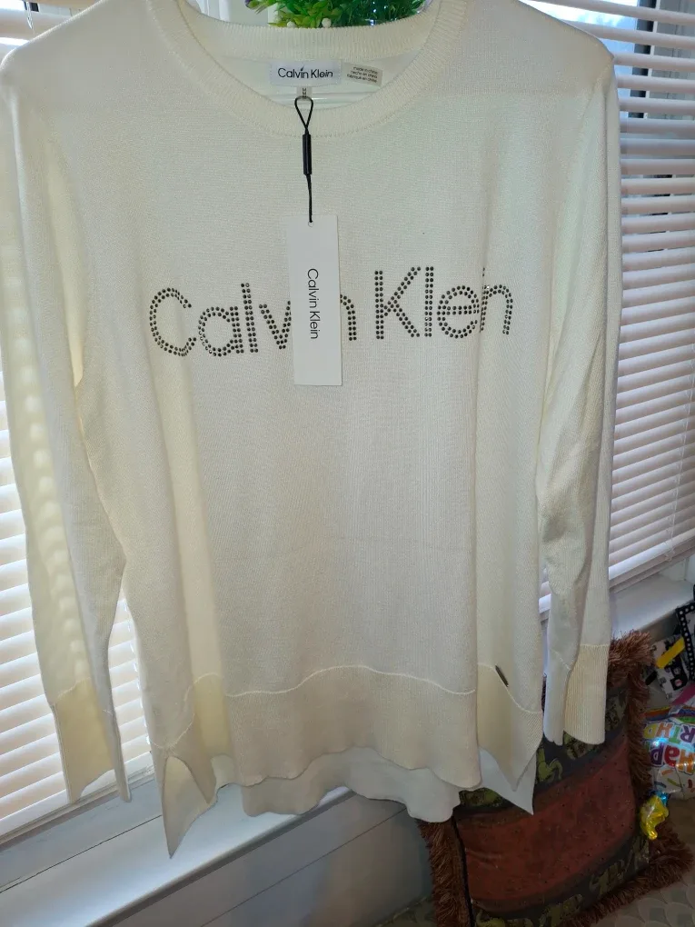 New Calvin Klein Sweater - Size M