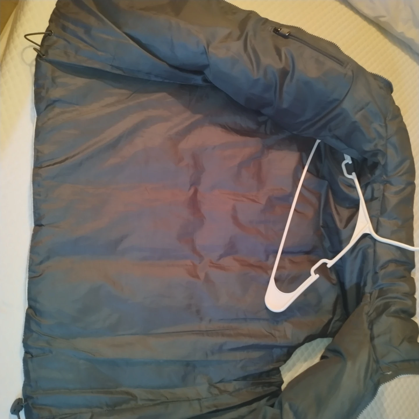 White Puffer Vest - photo 2