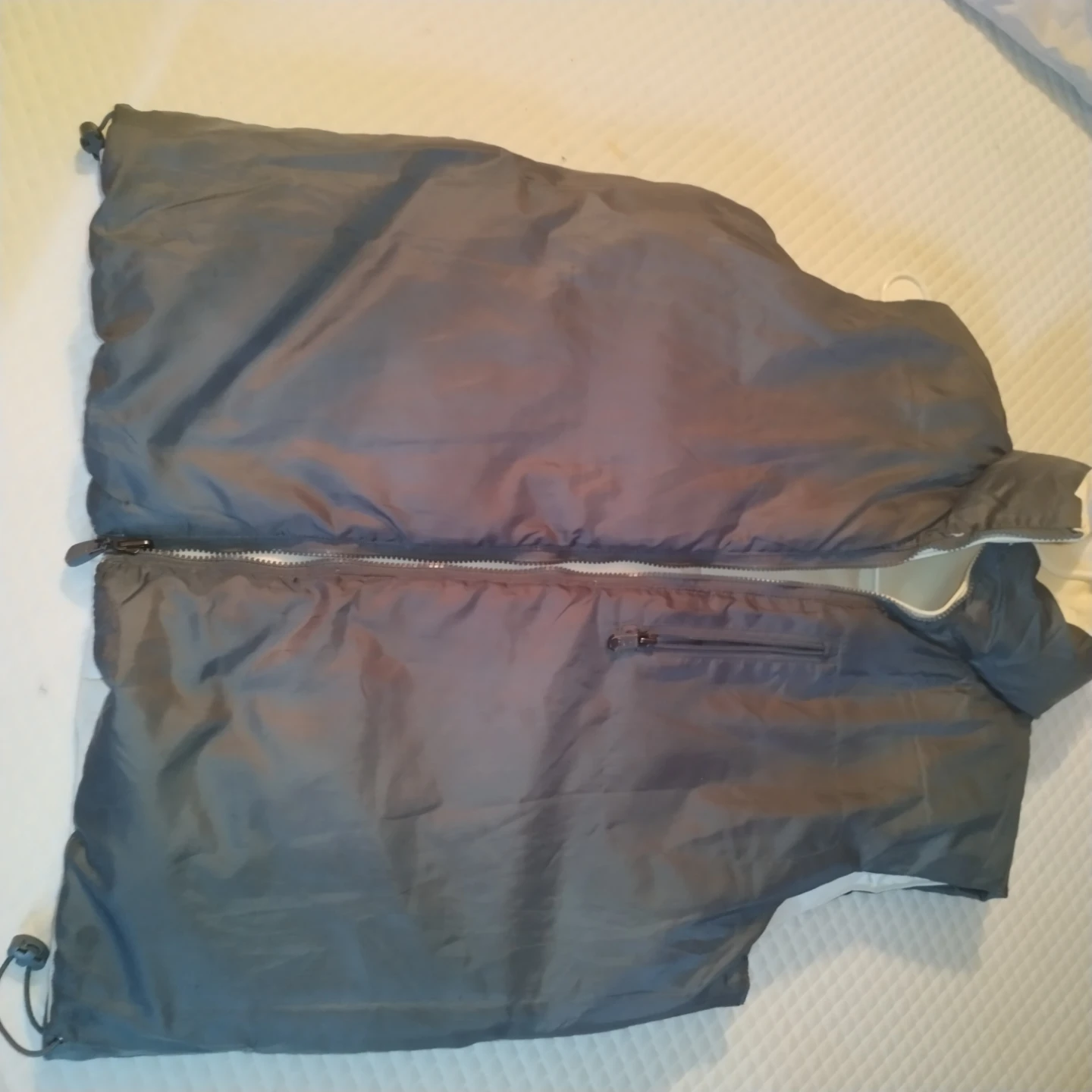 White Puffer Vest - photo 3
