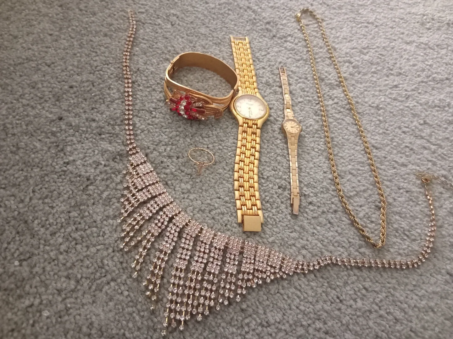 Jewellery Set: Necklace, Bracelet, Watches, Ring