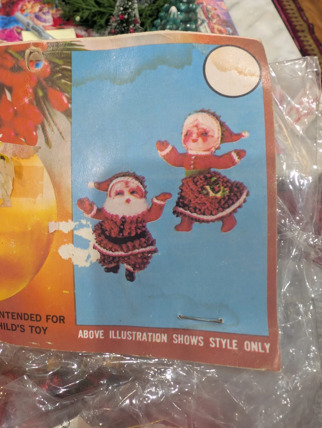 Vintage Walco Christmas Ornament Kit Santa and Mrs. CLAUS - photo 3