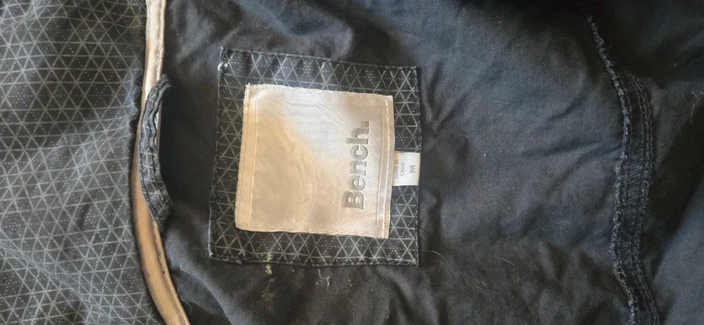 Bench. Black Jacket - Size M women #cleanout image indicator(2)