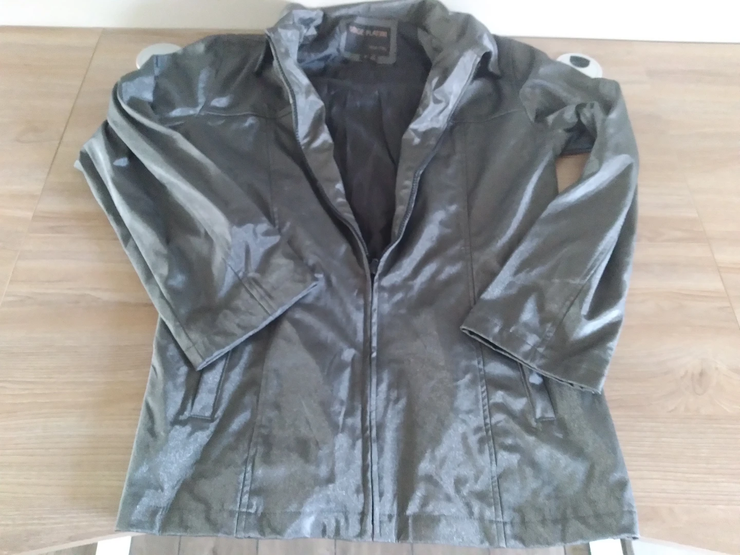 Jackets, coats and hoodies