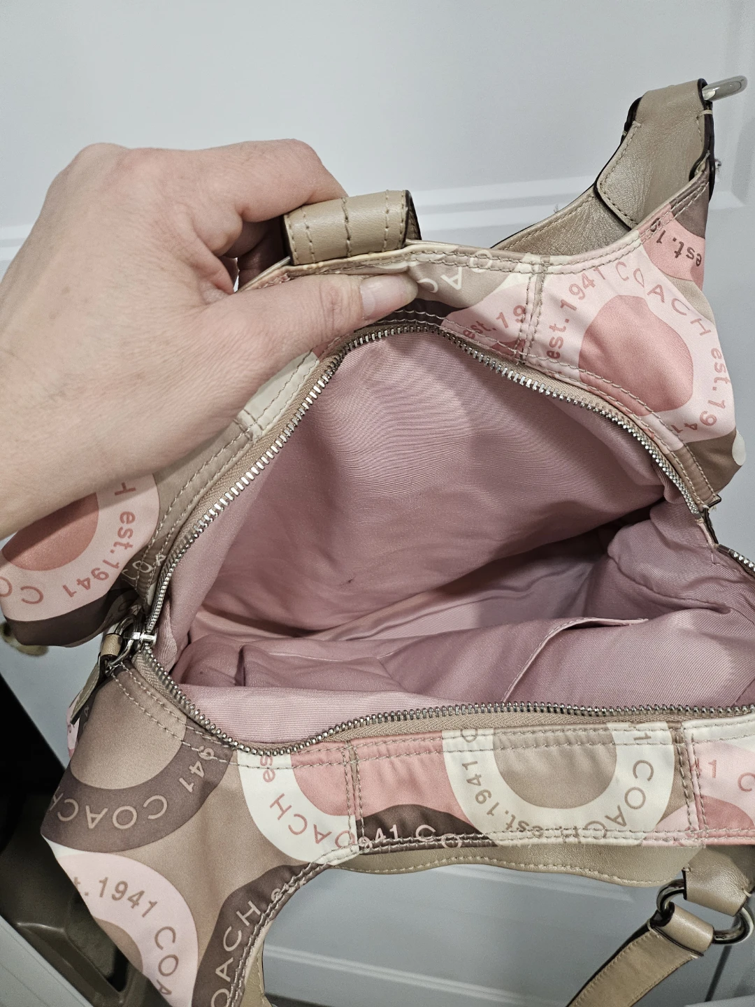Sac à main Coach avec motif à cercles - photo 5