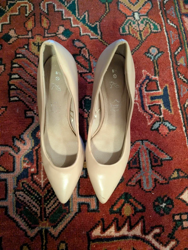 Insolia × Target Beige Heels - Size 8.5 image indicator(2)