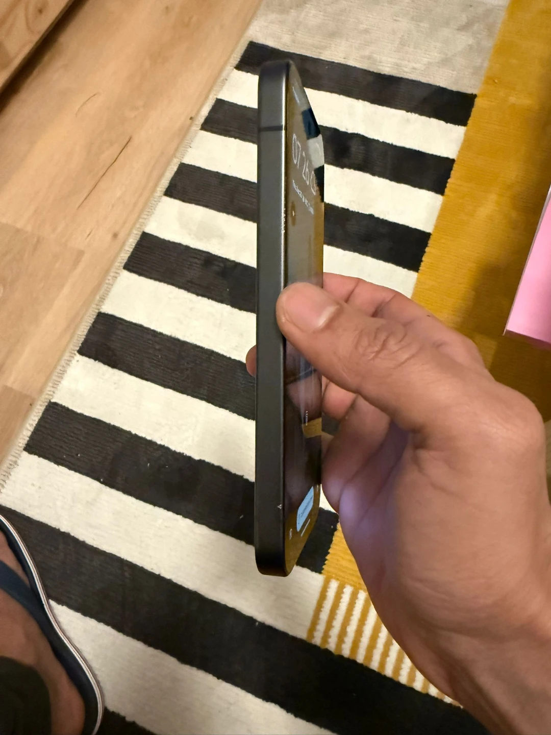 Google Pixel 9a - Osidian - photo 4