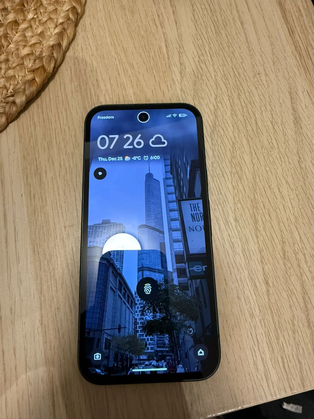 Google Pixel 9a - Osidian - photo 5