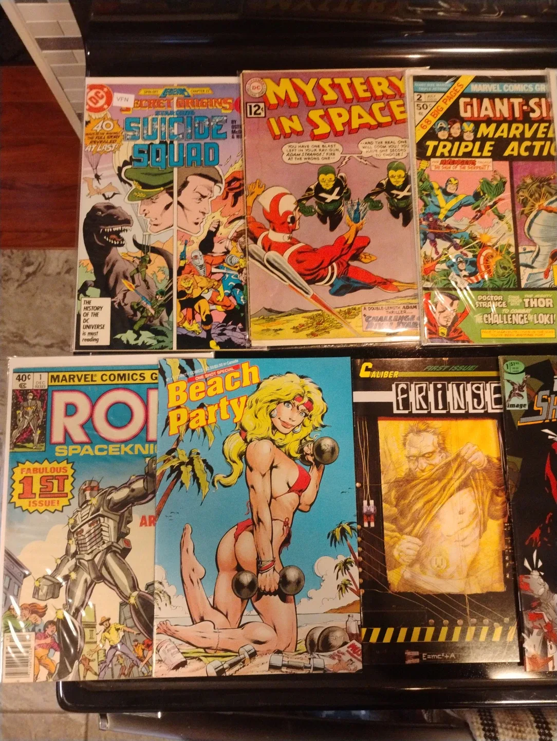 Mixed Lot of Comic Books image indicator(2)
