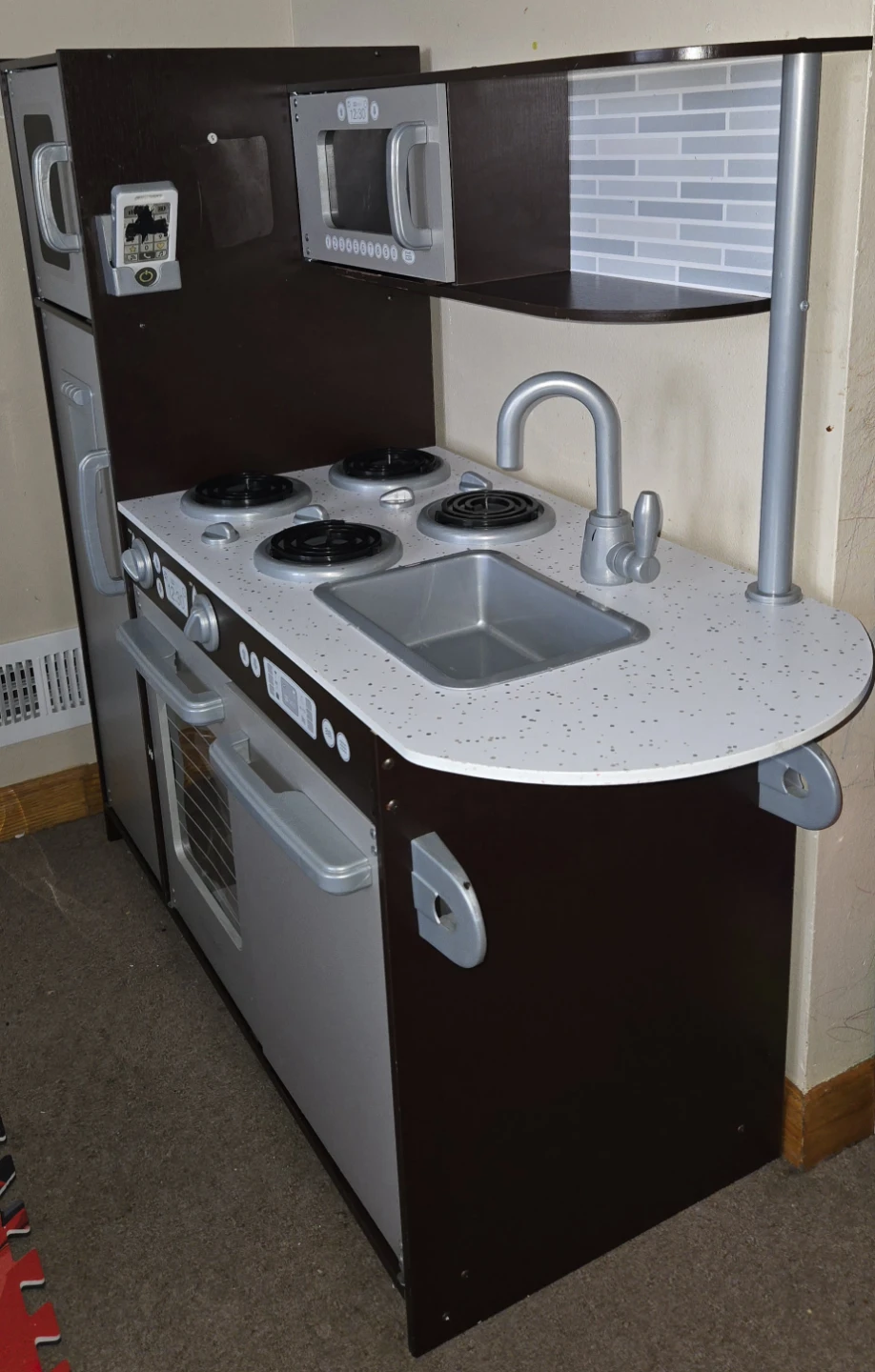 KidKraft Uptown Espresso Wooden Play Kitchen - photo 2
