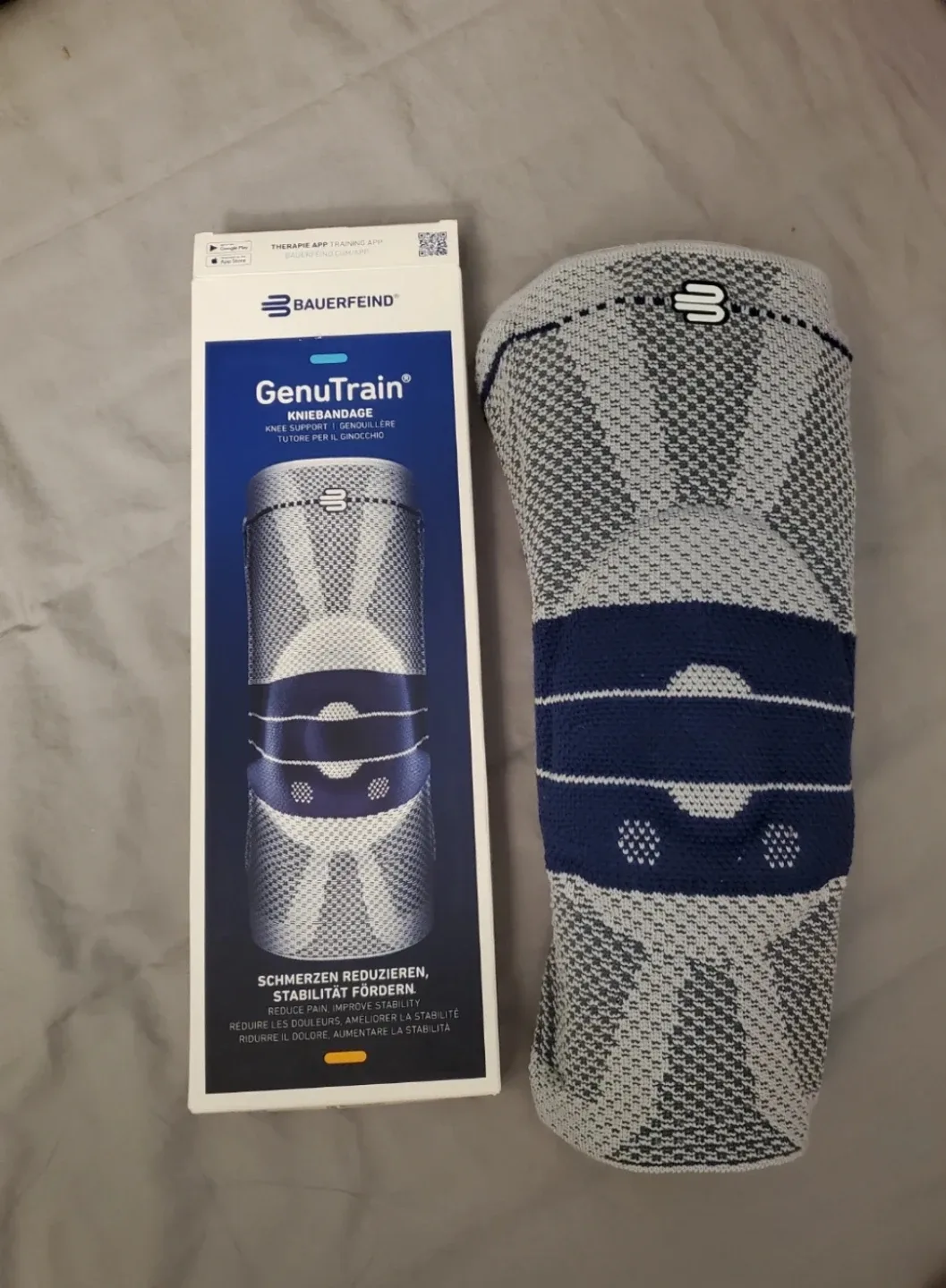 #Cleanout Bauerfeind GenuTrain Knee Support - Size 3 image indicator(3)