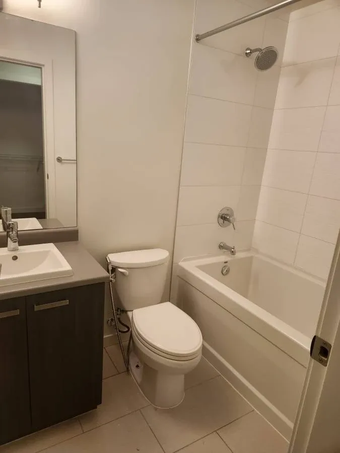 2 bedroom 2 bathroom sub penthouse surrey central image indicator(6)