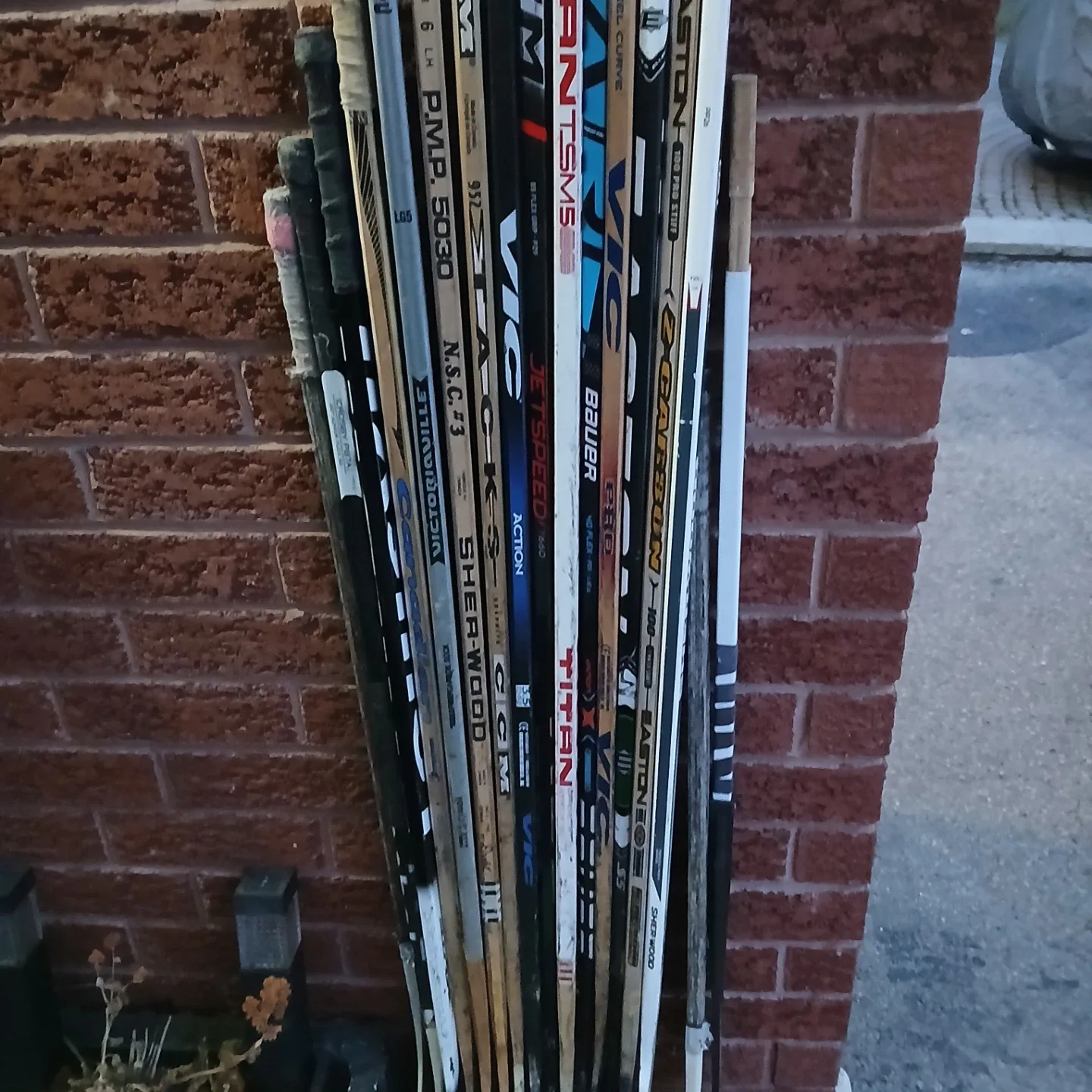Various Hockey Sticks # Cleanout image indicator(2)