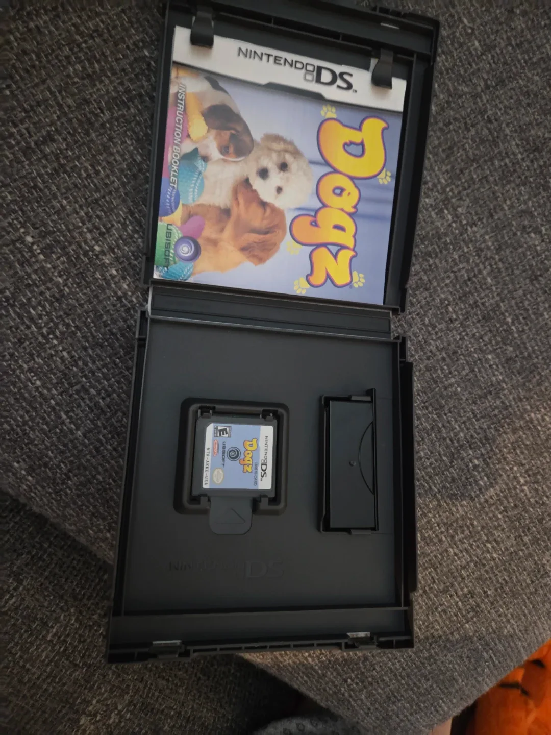 #Cleanout Dogz Nintendo DS Game image indicator(3)