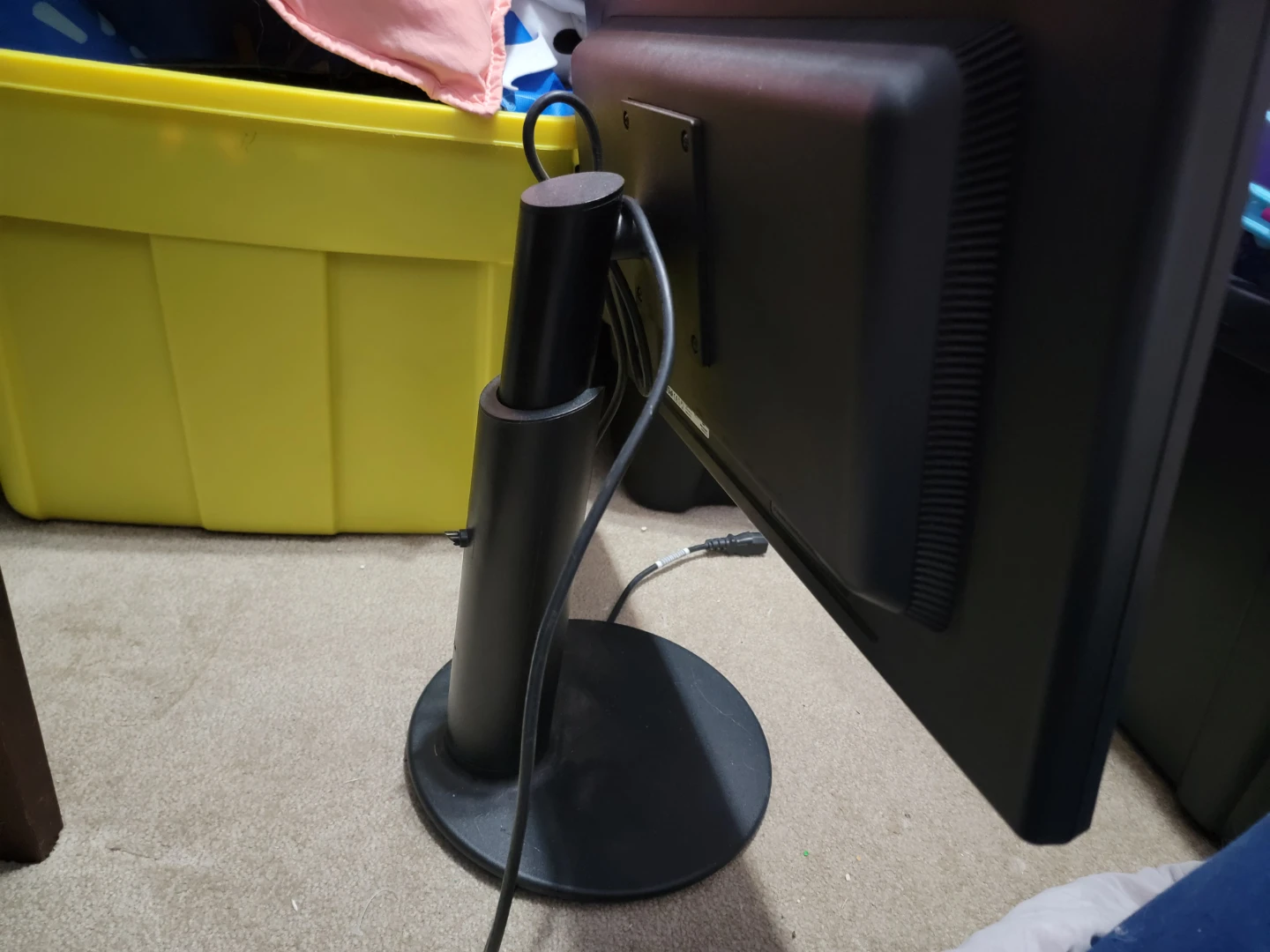 LG Flatron W2242PA 22" Monitor - photo 2