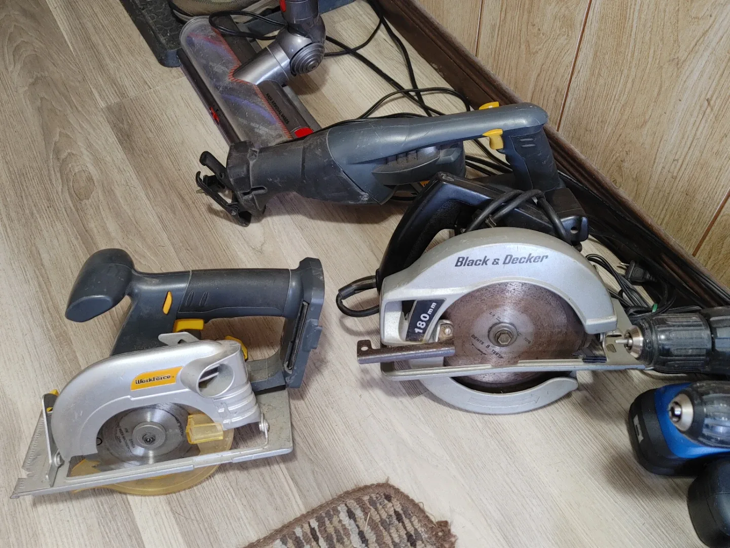 Mostly Ryobi cordless image indicator(7)