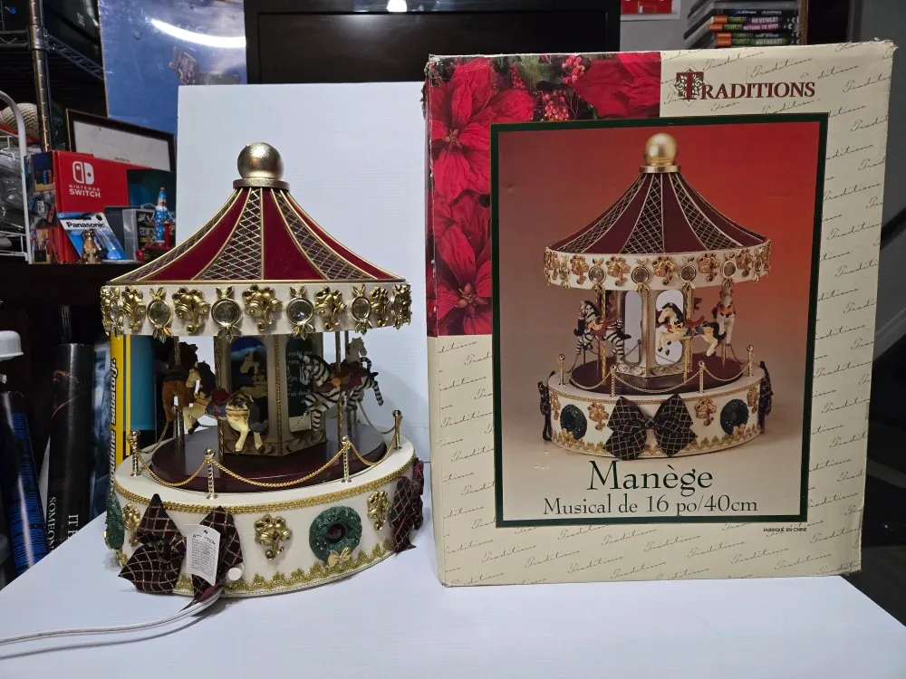 Traditions 16" Musical Carousel image indicator(2)