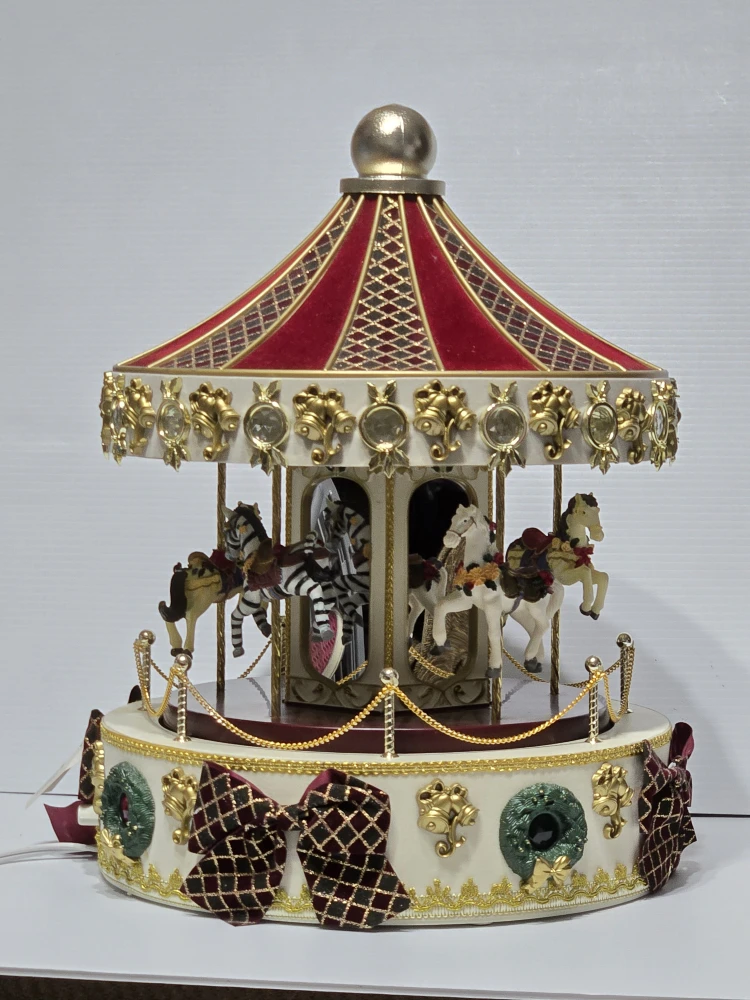 Traditions 16" Musical Carousel - photo 3