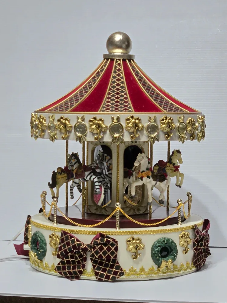 Traditions 16" Musical Carousel image indicator(3)