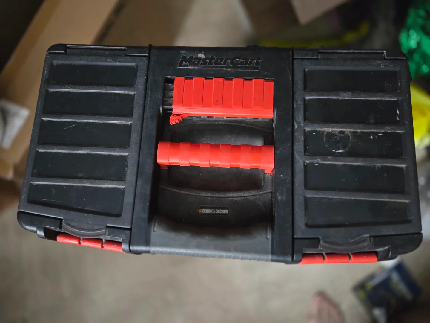 Black And Decker Tools Box, Rolling Tote image indicator(4)