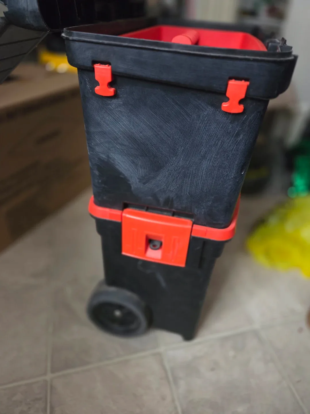 Black And Decker Tools Box, Rolling Tote image indicator(8)