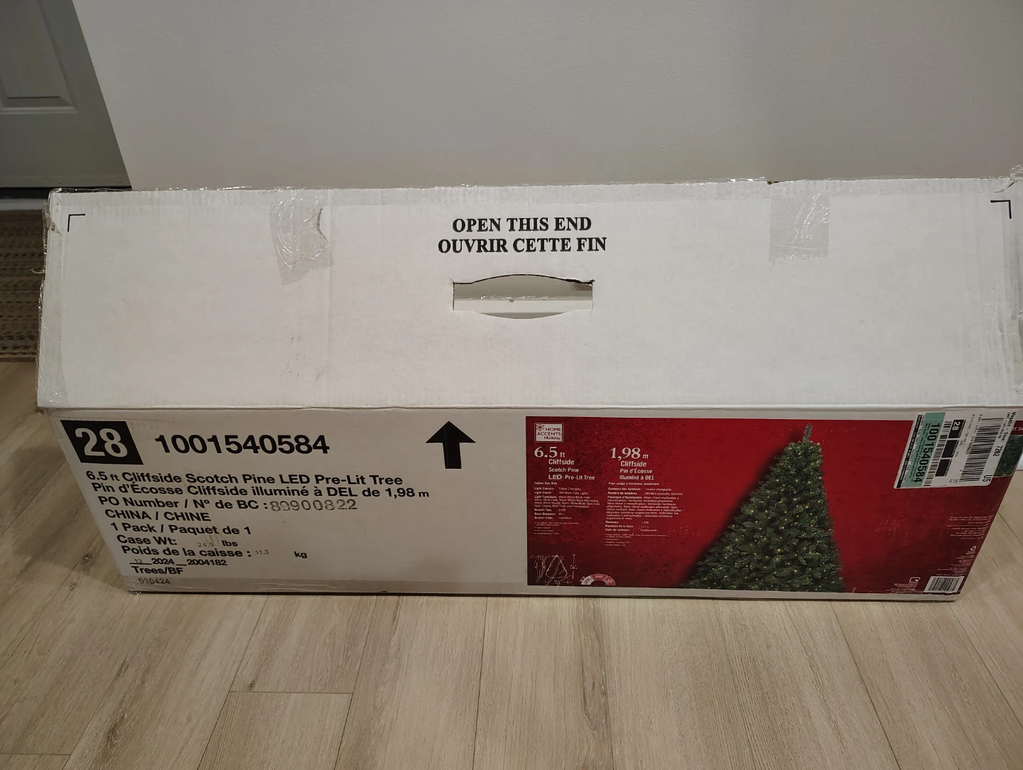 6.5ft Cliffside Scotch Pine Pre-Lit Tree