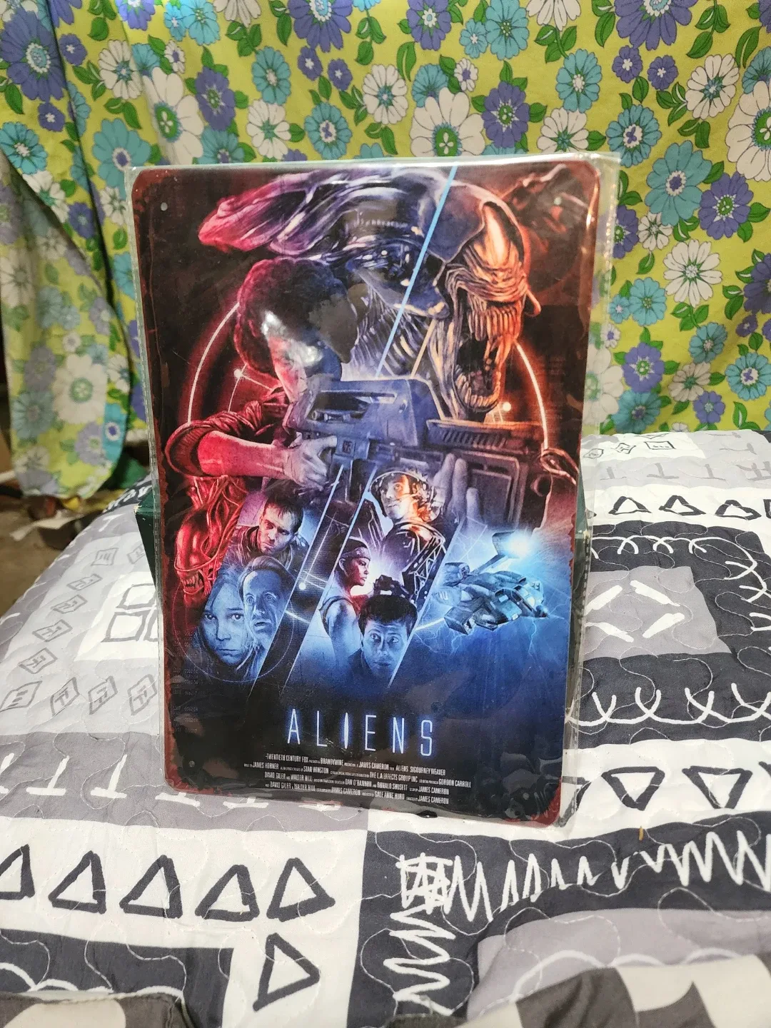 ALIENS METAL RETRO SIGN PLAQUE