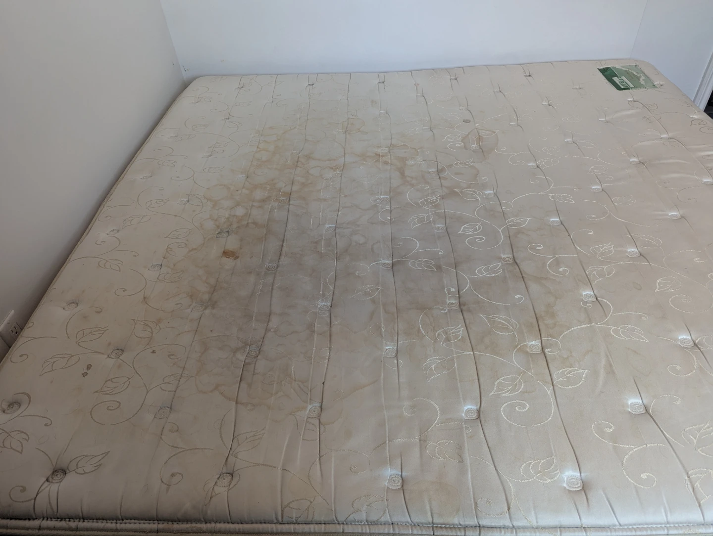 King size mattress with two twin size box springs - photo 2