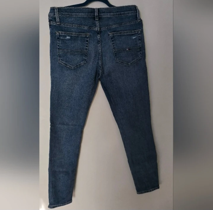 Tommy Hilfiger Distressed Skinny Jeans in Blue - photo 2