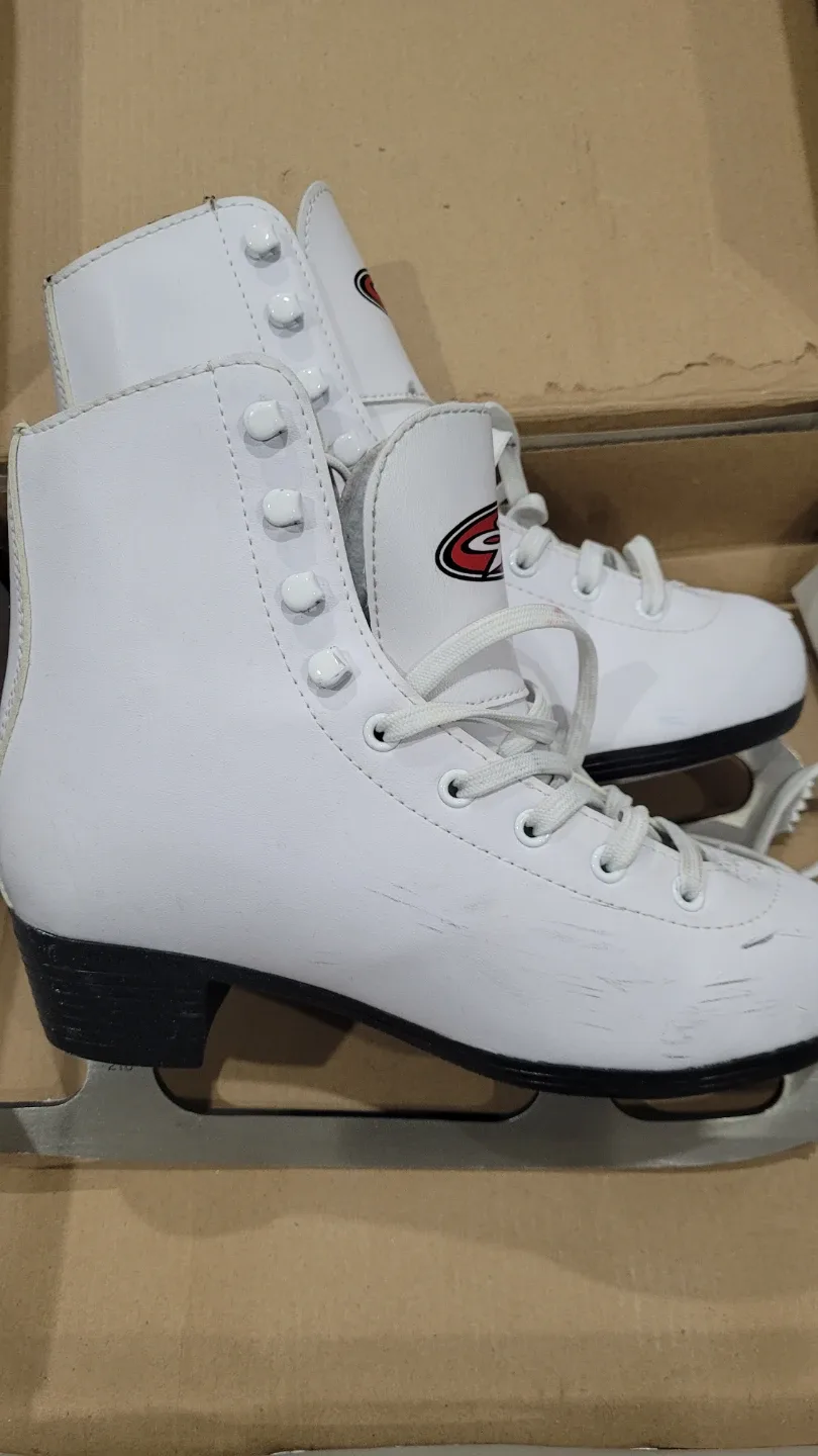Hespeler White Figure Skates - US J2 image indicator(4)