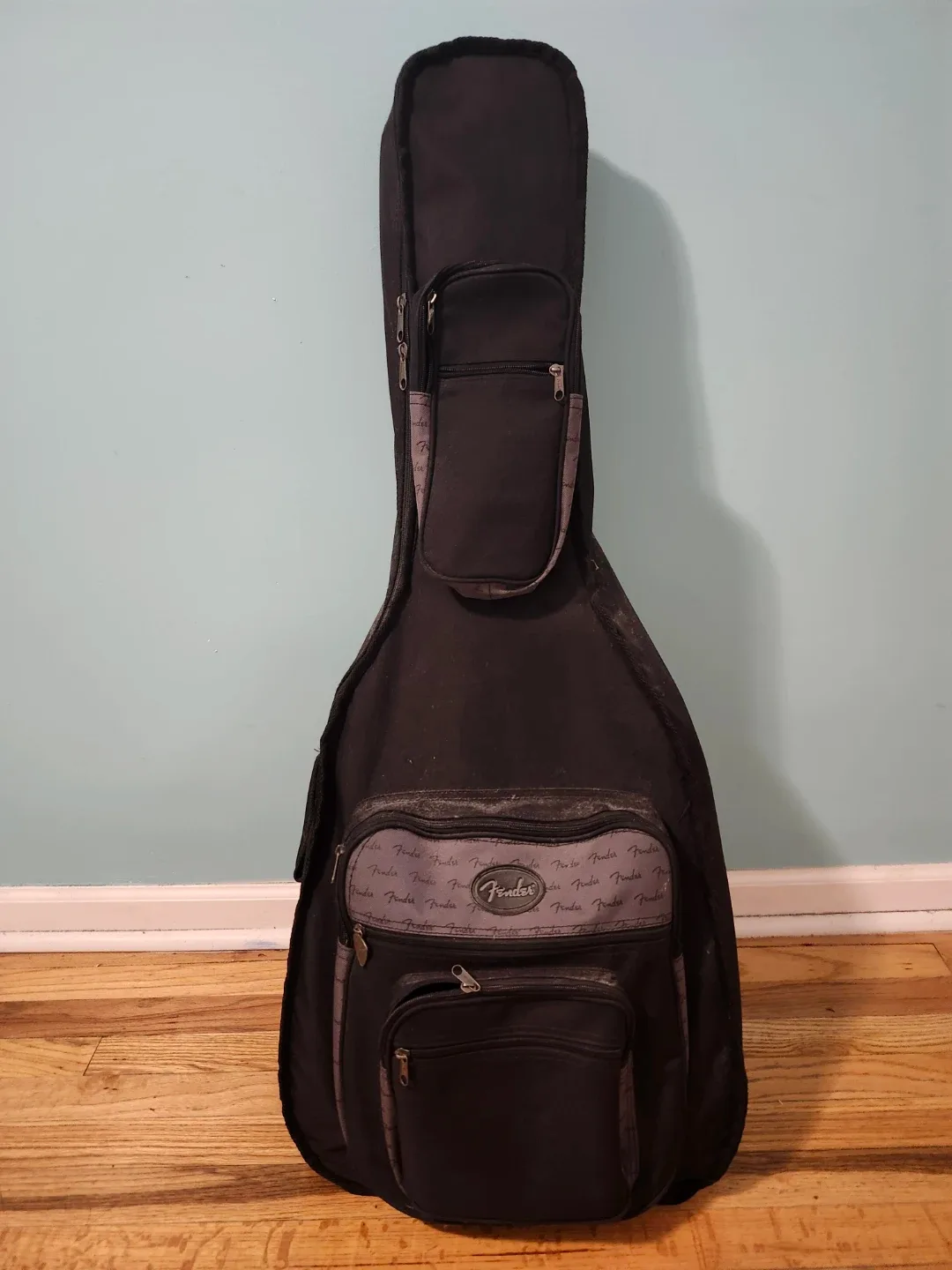 Epiphone EB-0 Bass Guitar w/ Fender Gig Bag image indicator(2)