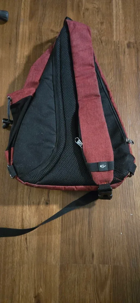 Red Sling Bag image indicator(2)