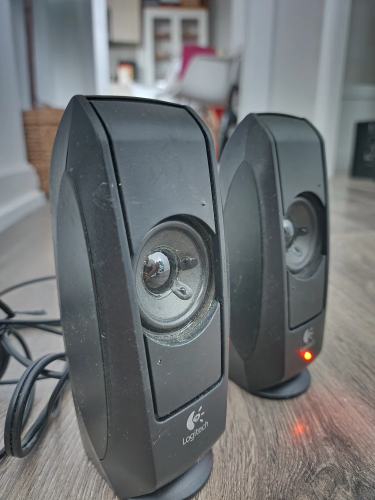 Powerful Logitech S120 2.0 Stereo Speakers (Video demo) - photo 2