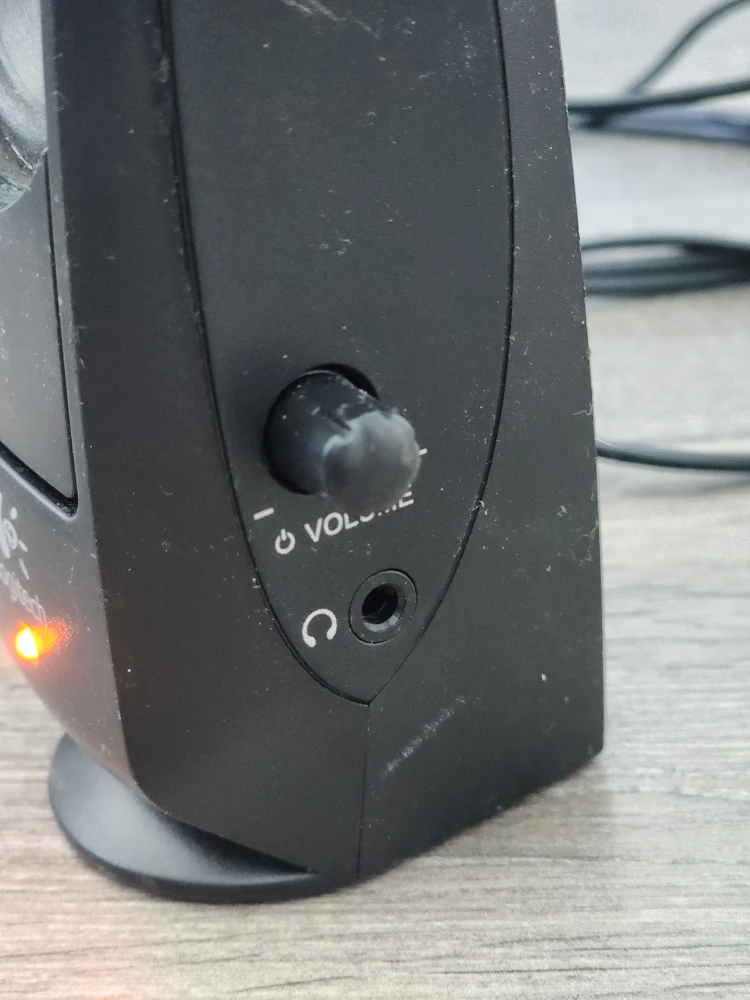 Powerful Logitech S120 2.0 Stereo Speakers (Video demo) - photo 4