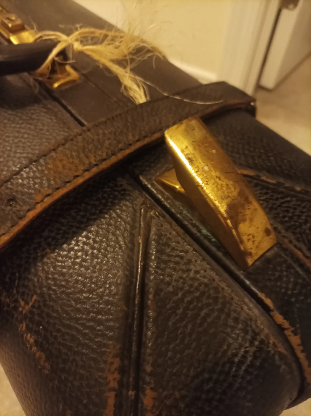Eatonia Vintage Brown Leather Suitcase - photo 2