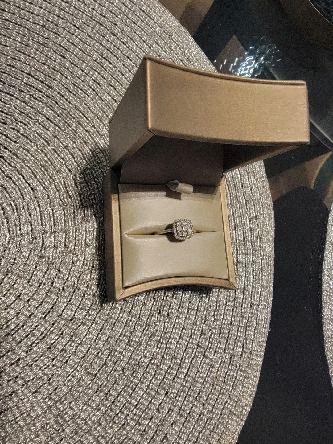 Charm Diamond Centres Ring image indicator(3)