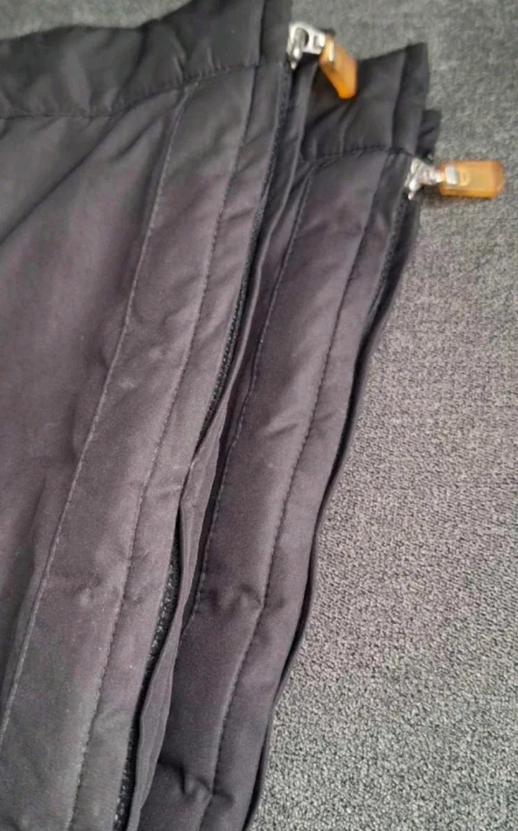 GAP Kids Black Snow Pants Size 14 image indicator(2)